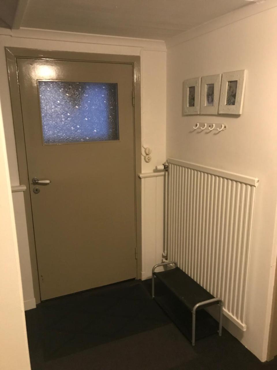 Room With Pentry, Separate Entrance, No Cardpayment Granna Exterior photo