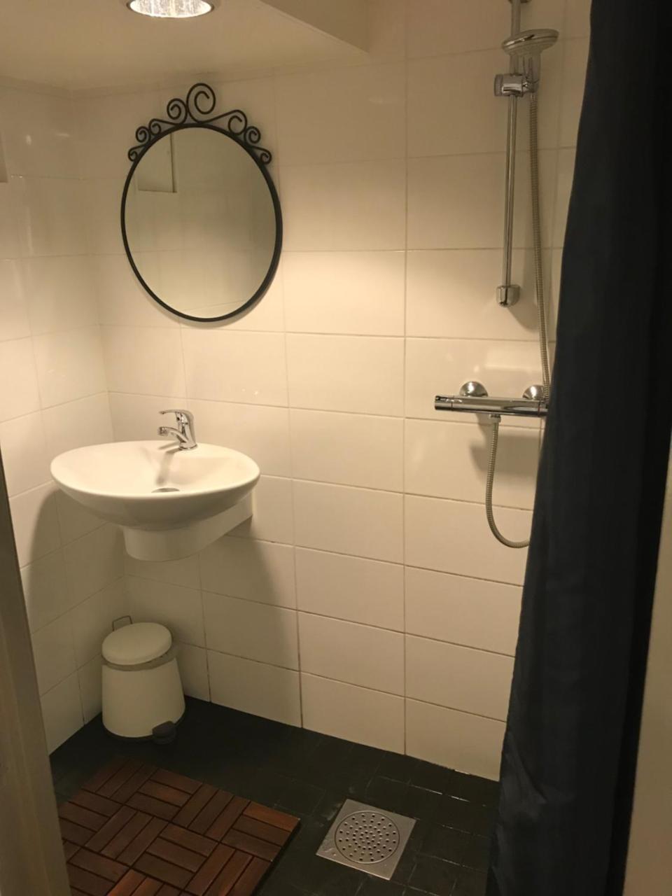 Room With Pentry, Separate Entrance, No Cardpayment Granna Exterior photo